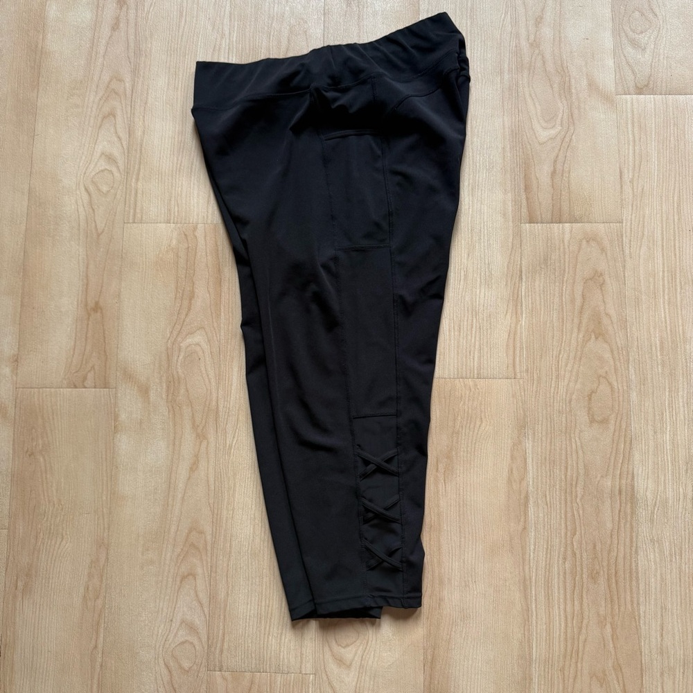 Pop Fit cropped black compression leggings, mesh inserts, sz 3xl - Picture 5 of 7